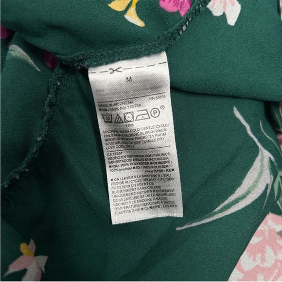 OLD NAVY Dark Green Floral Print Georgette Swing Blouse Size Medium - Picture 9 of 10